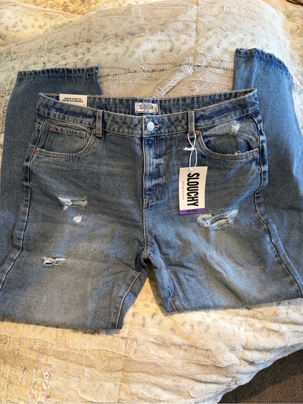 Refuge Slouchy Distressed Mid Rise Wide-Leg Jeans - Size 11